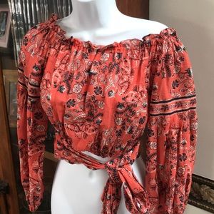 Shapely Shoulder Shirt